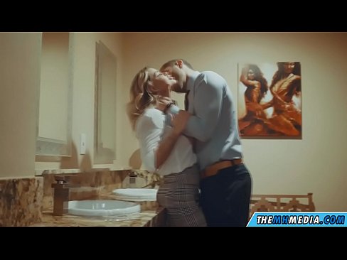 ❤️ Kiedy biuściasta blondynka uwodzi cię w publicznej toalecie ❤ Porn video at pl.novoporn.ru ﹏